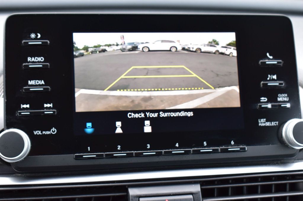 2018 Honda Accord Hybrid Sedan - 23051200 - 18