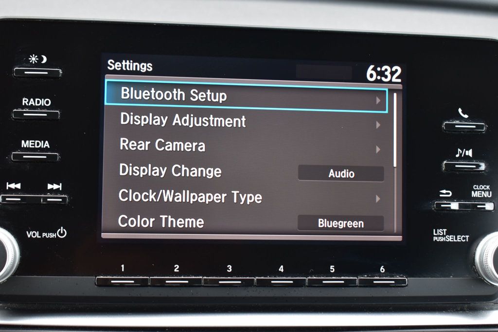 2018 Honda Accord Hybrid Sedan - 23051200 - 22