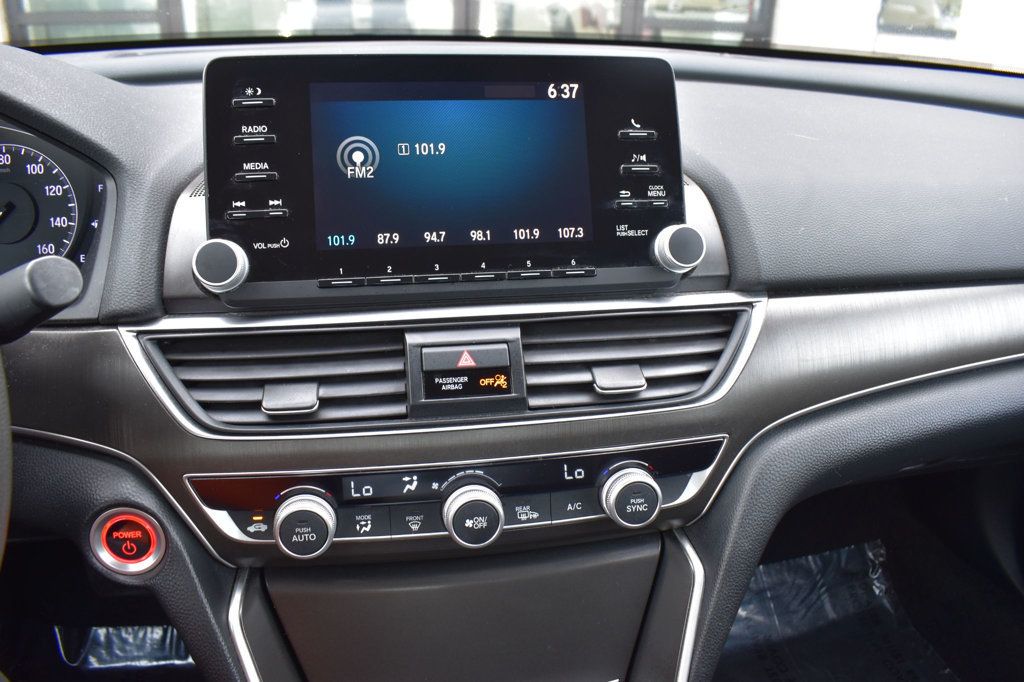 2018 Honda Accord Hybrid Sedan - 23051200 - 30