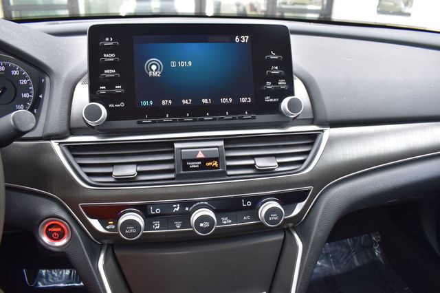 2018 Honda Accord Hybrid Sedan - 23051200 - 30