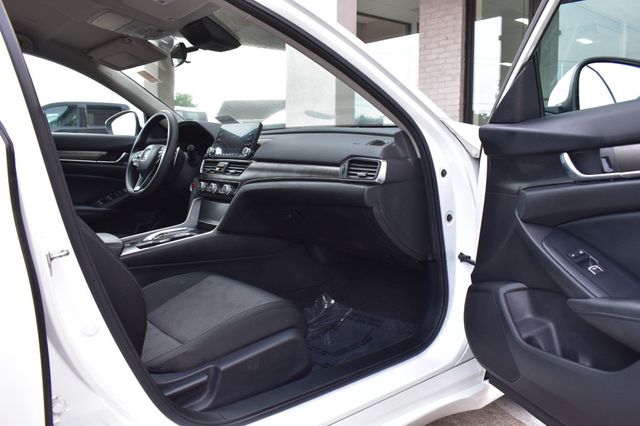 2018 Honda Accord Hybrid Sedan - 23051200 - 42