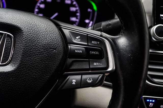 2018 Honda Accord Hybrid Touring Sedan - 23025838 - 32