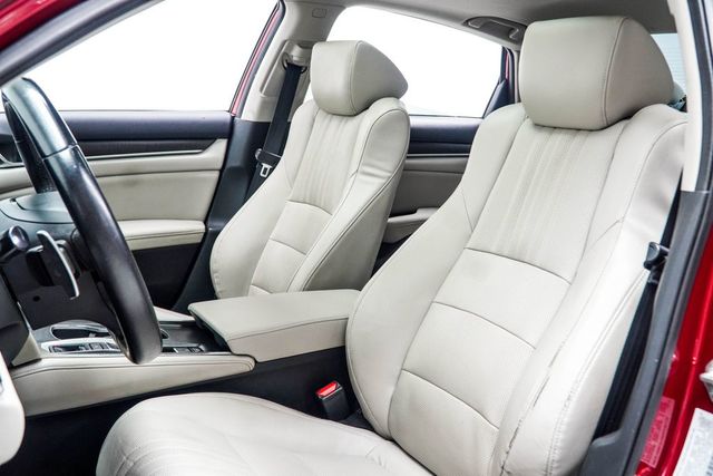 2018 Honda Accord Hybrid Touring Sedan - 23025838 - 40