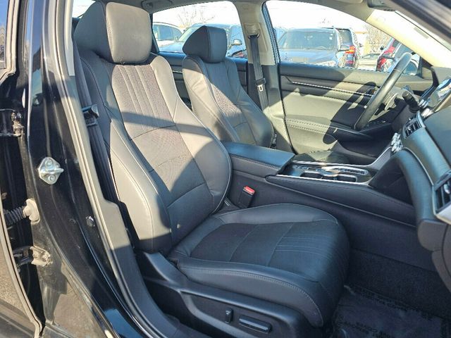 2018 Honda Accord Hybrid Touring Sedan - 22958849 - 15