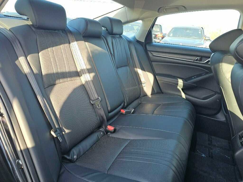 2018 HONDA ACCORD - Image 19