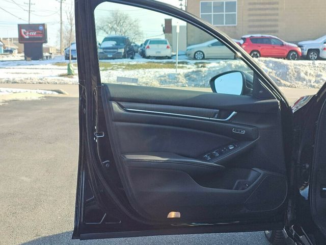 2018 Honda Accord Hybrid Touring Sedan - 22958849 - 20