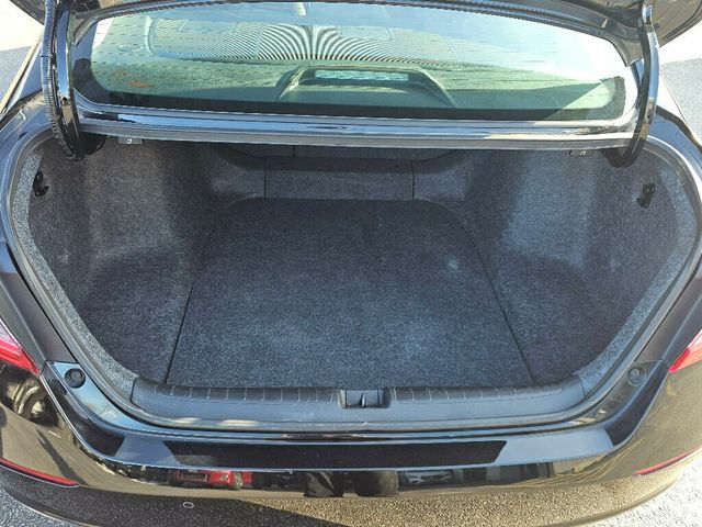 2018 Honda Accord Hybrid Touring Sedan - 22958849 - 46