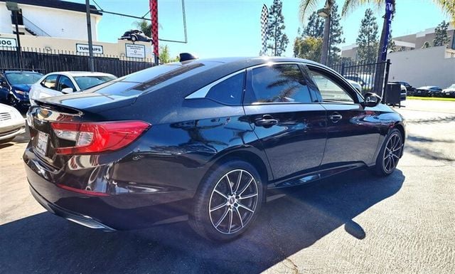 2018 Honda Accord Sedan  - 22630936 - 16