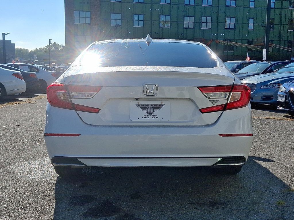 2018 Honda Accord EX 1.5T photo 5