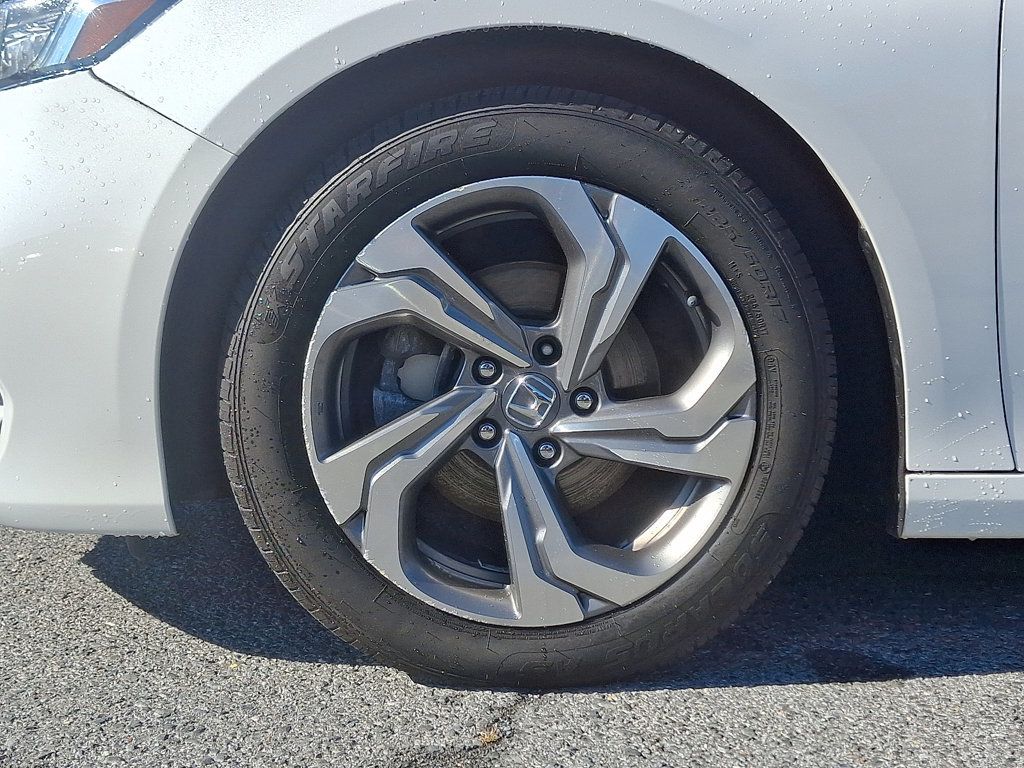 2018 Honda Accord EX 1.5T photo 8