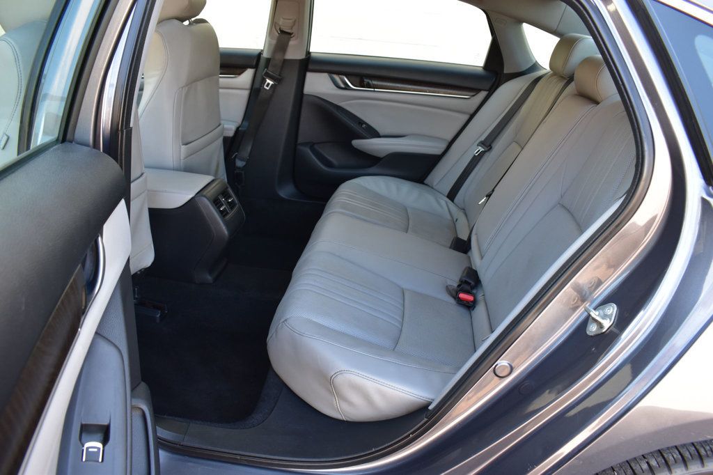 2018 Honda Accord EX-L 1.5T photo 19