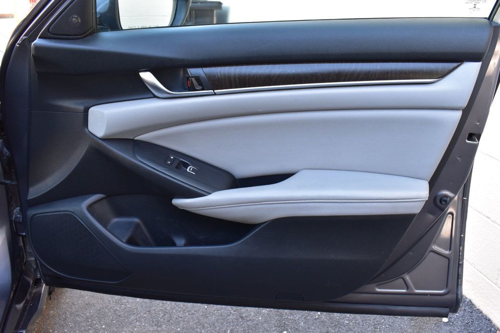 2018 Honda Accord EX-L 1.5T photo 40