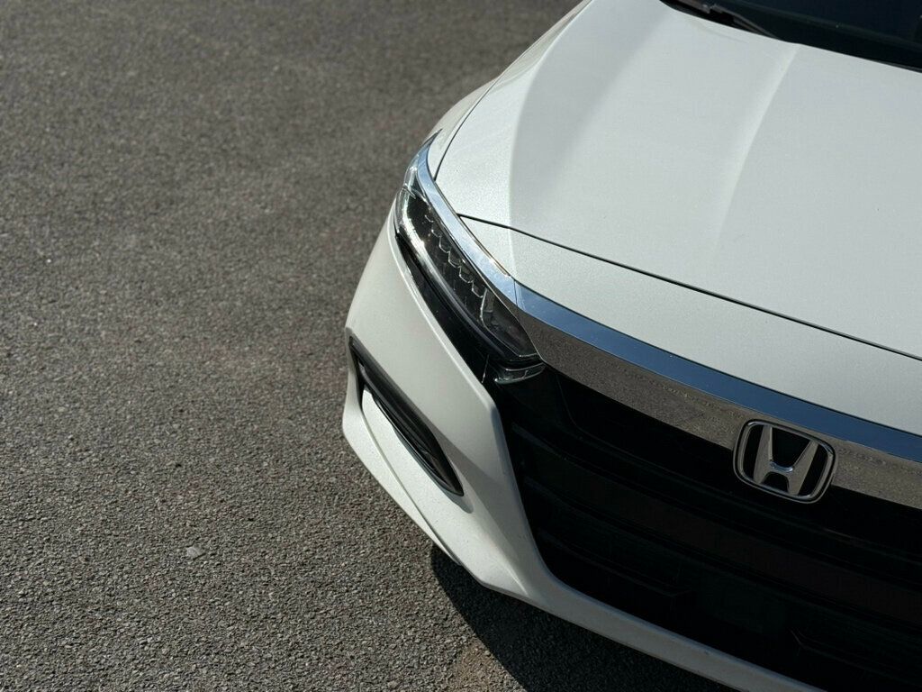 2018 Honda Accord EX-L 1.5T photo 8