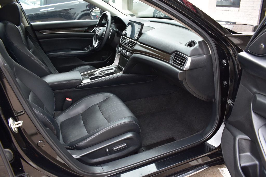 2018 Honda Accord Sedan EX-L 2.0T Automatic - 22990930 - 17
