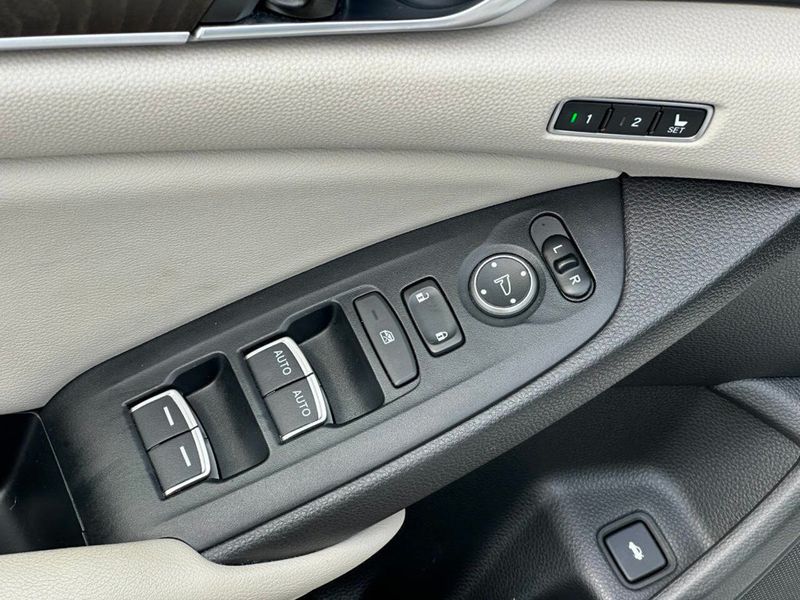 2018 Honda Accord Sedan EX L 4dr Sedan (1.5T I4) - 22919557 - 12