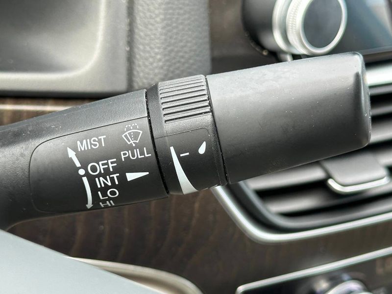 2018 Honda Accord Sedan EX L 4dr Sedan (1.5T I4) - 22919557 - 31