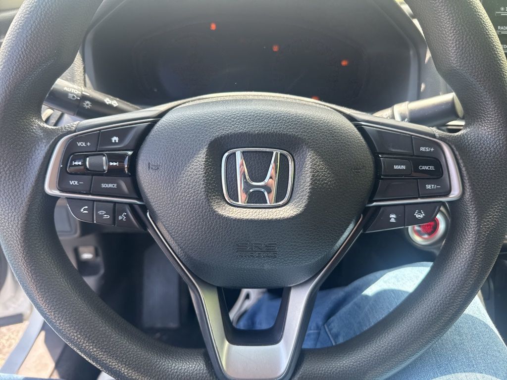 2018 Honda Accord Sedan LX - 23031650 - 10