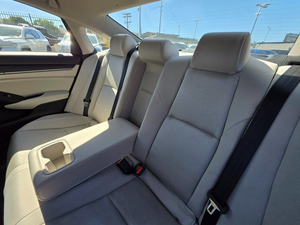 2018 Honda Accord Sedan LX - 22934142 - 14