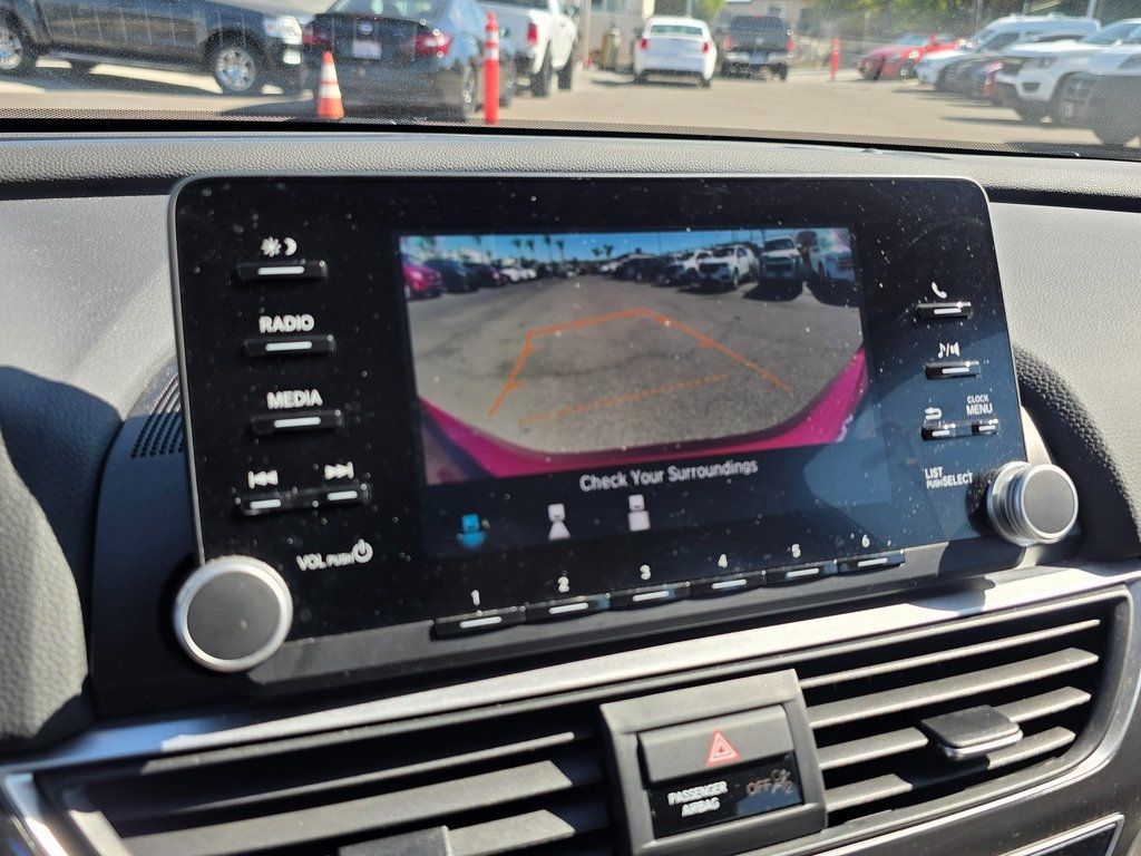 2018 Honda Accord Sedan LX - 22934142 - 24