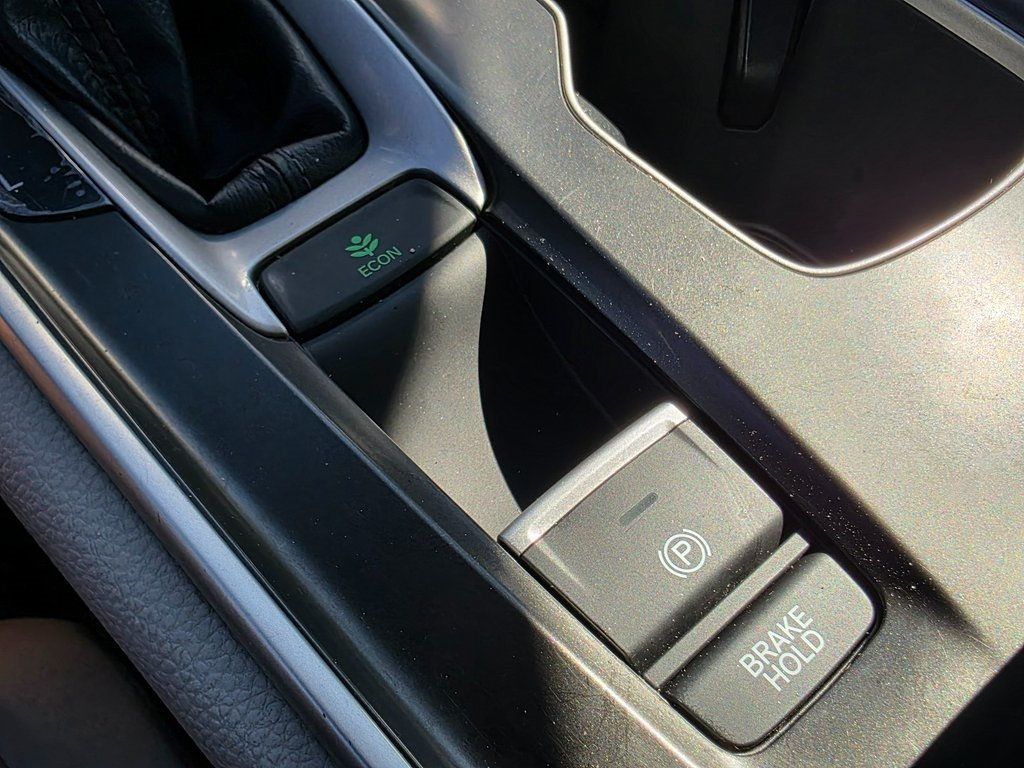 2018 Honda Accord Sedan LX - 22934142 - 28