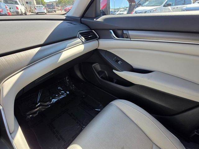 2018 Honda Accord Sedan LX - 22934142 - 30