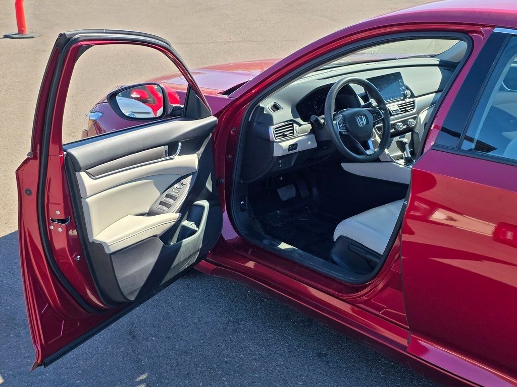 2018 Honda Accord Sedan LX - 22934142 - 37