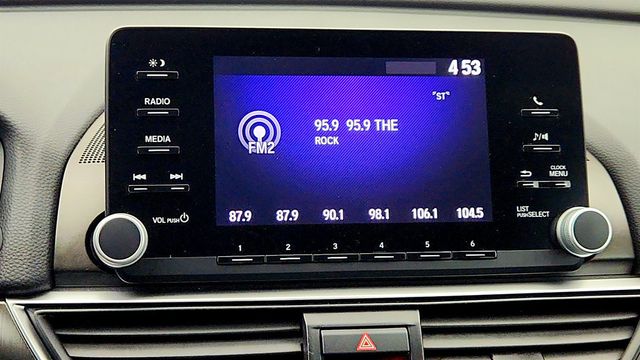 2018 Honda Accord Sedan LX 1.5T CVT - 23013816 - 17