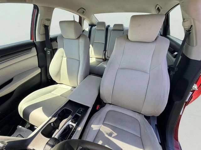 2018 Honda Accord Sedan LX 4dr Sedan - 23040542 - 14