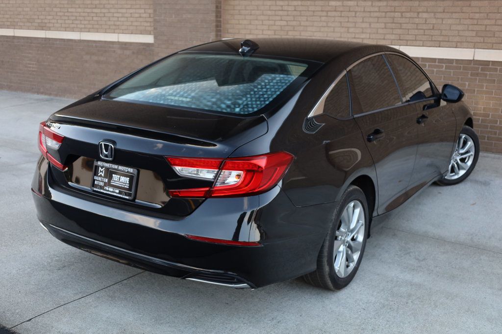 2018 Honda Accord LX photo 10