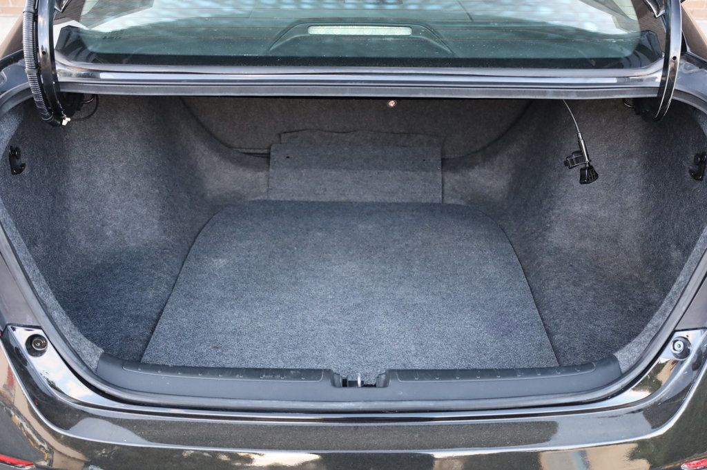 2018 Honda Accord LX photo 11