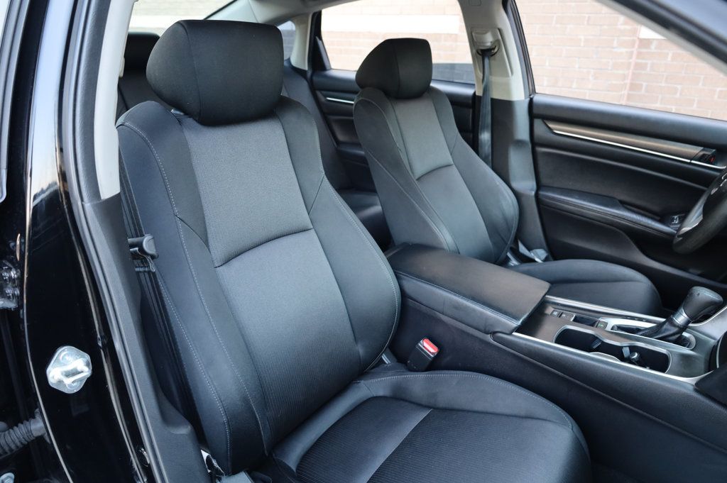2018 Honda Accord LX photo 25