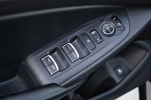 2018 Honda Accord Sedan LX CVT - 22907933 - 35