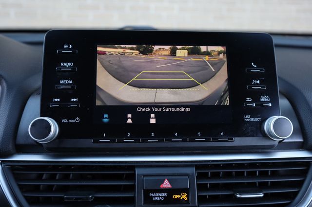 2018 Honda Accord Sedan LX CVT - 22907933 - 37