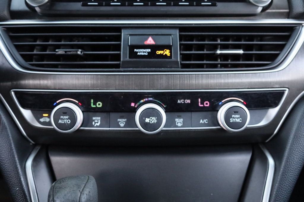 2018 Honda Accord LX photo 37