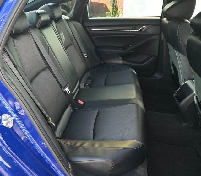 2018 Honda Accord Sedan Sport  - 22978546 - 16