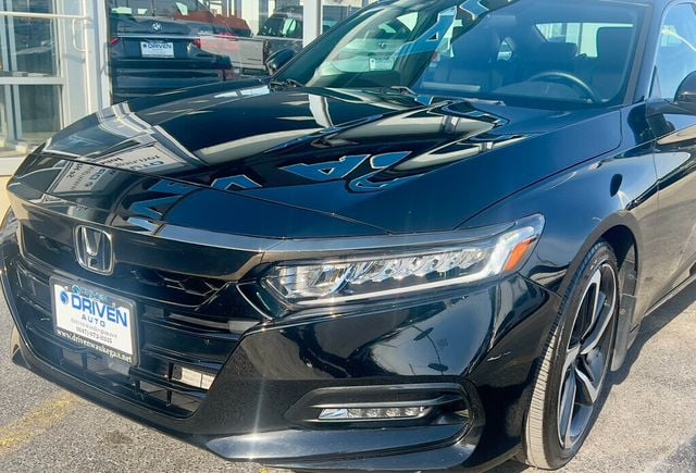 2018 Honda Accord Sedan SPORT - 22635435 - 10