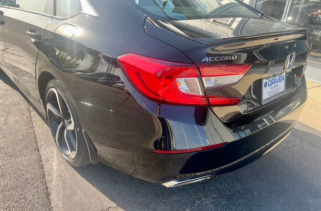 2018 Honda Accord Sedan SPORT - 22635435 - 31