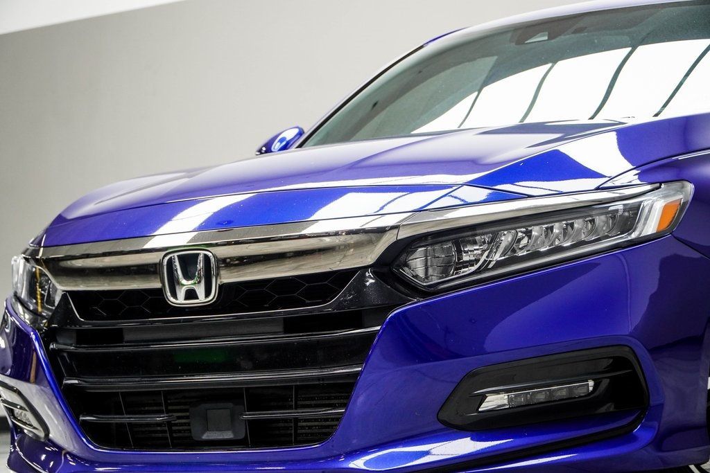 2018 Honda Accord Sport photo 2