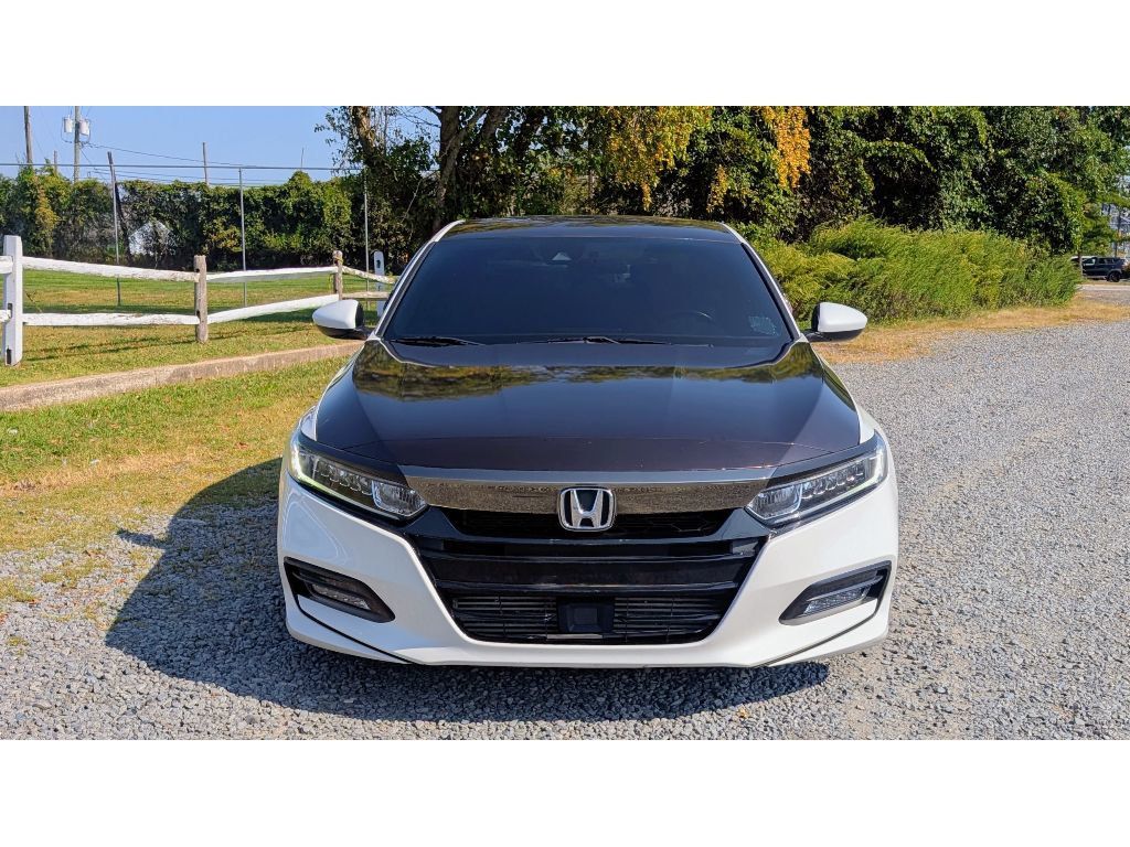 2018 Honda Accord Sport 1.5T photo 2