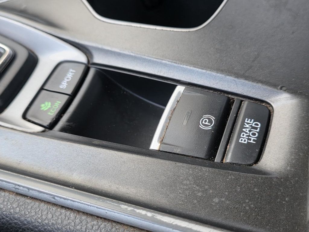 2018 Honda Accord Sport 2.0T photo 22