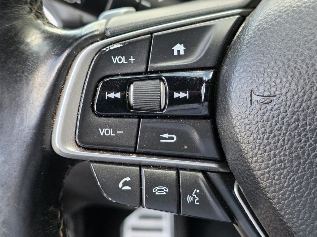 2018 Honda Accord Sport 2.0T photo 24