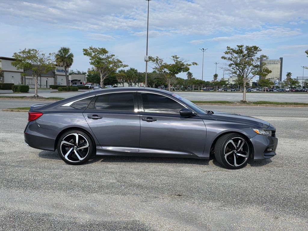 2018 Honda Accord Sport 2.0T photo 33