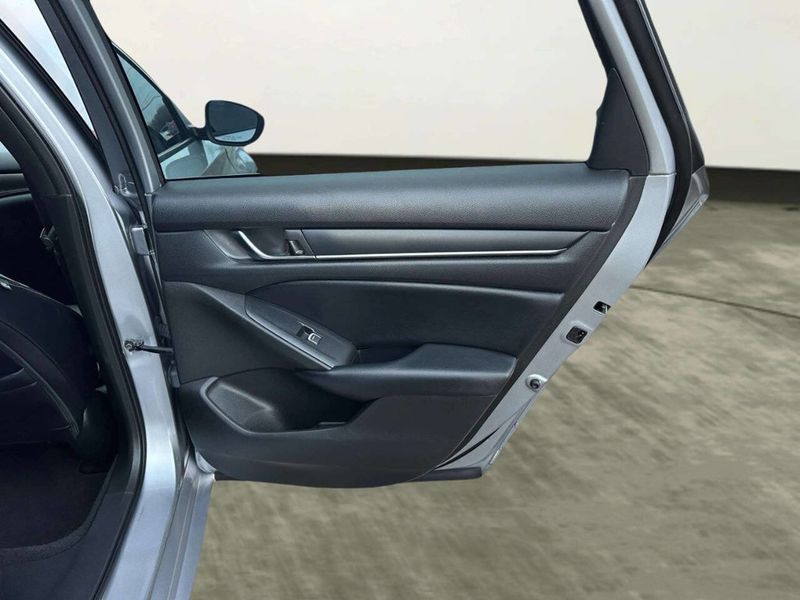 2018 Honda Accord Sedan Sport 4dr Sedan (1.5T I4 CVT) - 22981220 - 15