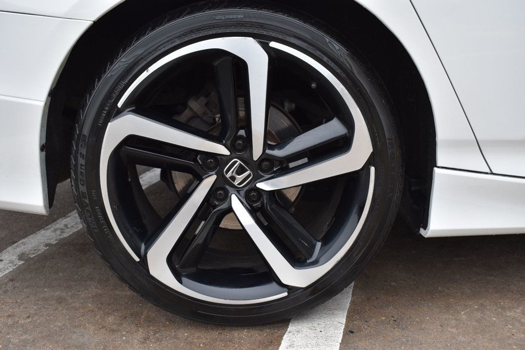 2018 Honda Accord Sedan Sport CVT - 22986086 - 10