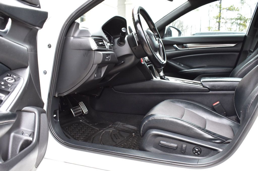 2018 Honda Accord Sedan Sport CVT - 22986086 - 14