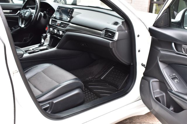 2018 Honda Accord Sedan Sport CVT - 22986086 - 17