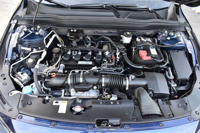 2018 Honda Accord Sedan Touring 1.5T CVT - 22835660 - 11