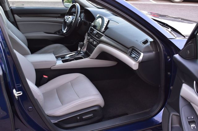 2018 Honda Accord Sedan Touring 1.5T CVT - 22835660 - 18