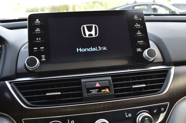 2018 Honda Accord Sedan Touring 1.5T CVT - 22835660 - 29