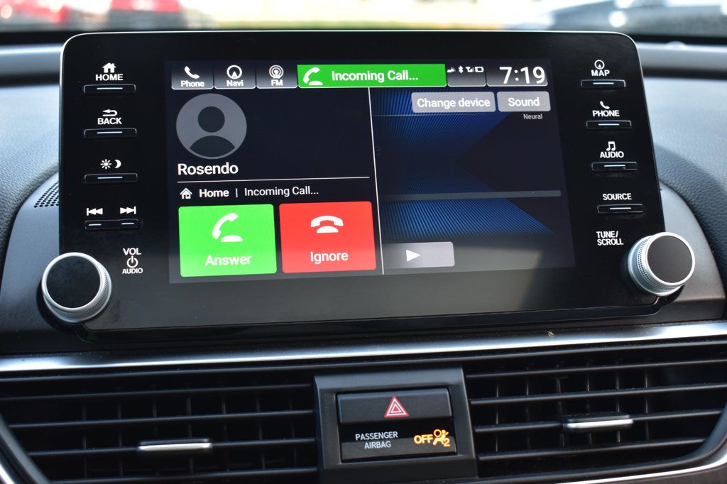 2018 Honda Accord Touring 1.5T photo 32